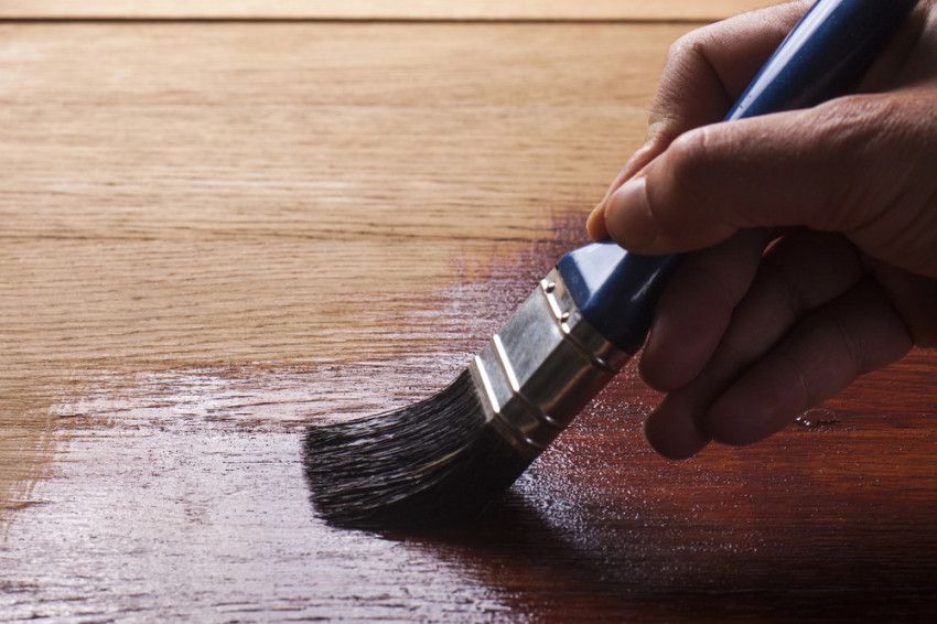 Welke afwerking past het beste bij jouw houten vloer?